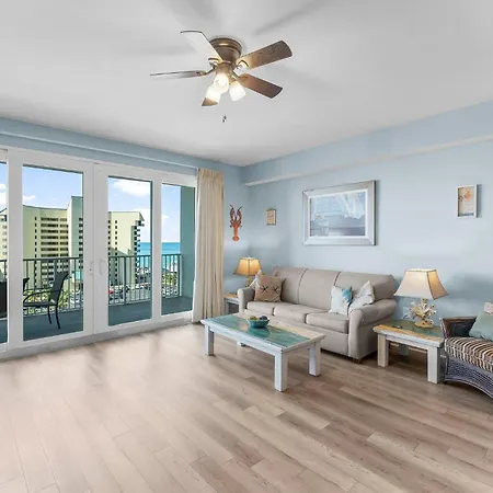Laketown Wharf 0613